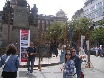 Dagen för berättelser om rättslösheten.